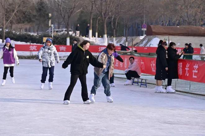京多所高校专业冰场对外开放qy千亿国际冰雪头条：北(图3)