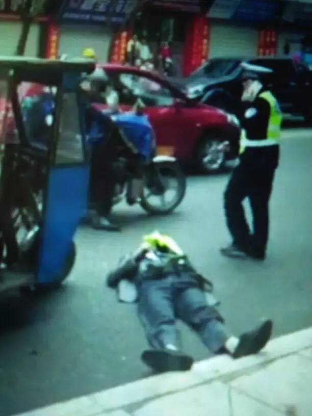 松紧带拉车交警劝阻反被挑衅大大爆料丨宁德一地老鼠用(图4) 松紧带拉车交警劝阻反被挑衅大大爆料丨宁德一地老鼠用(图4)