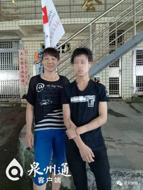 只顾聊天小孩双双跑河边玩；泉州：男子无证驾车遇事故让老婆顶包男子载5子女冲入水库溺亡；货车大火96头猪被烧死；南安两母亲(图6)